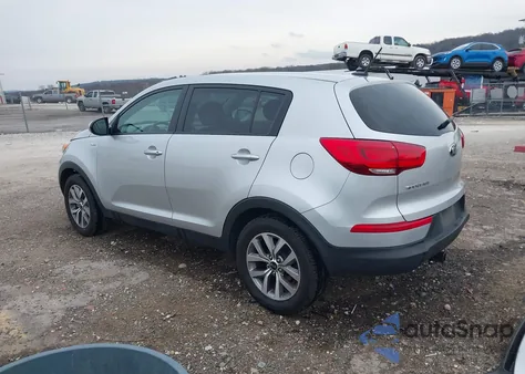 2016 Kia Sportage Lx z USA, uszkodzony, nr VIN KNDPBCAC3G7821341